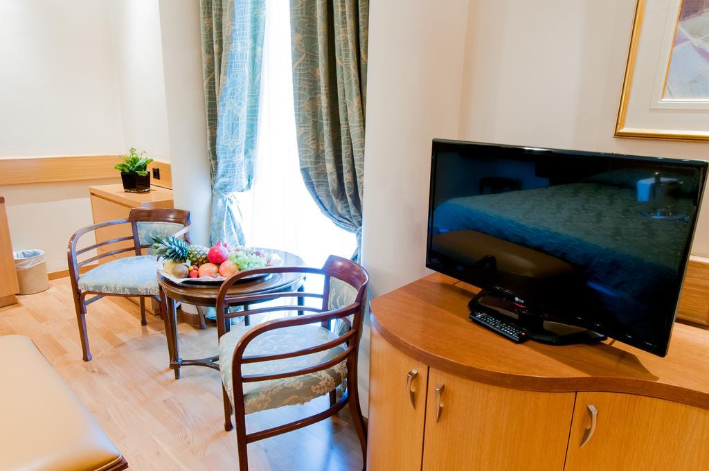 Pentelikon Hotel Kifisia Oda fotoğraf